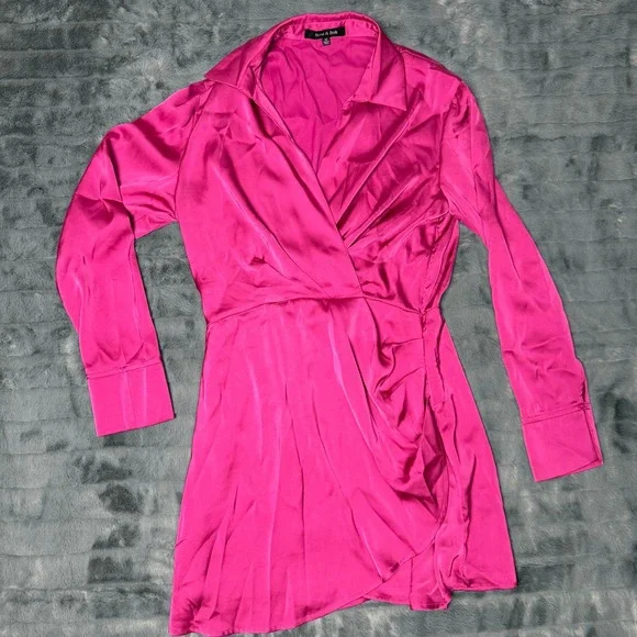 Strut & Bolt Magenta Pink Satin Wrap Mini Dress Long Sleeve Ruched Size M - Picture 1 of 6